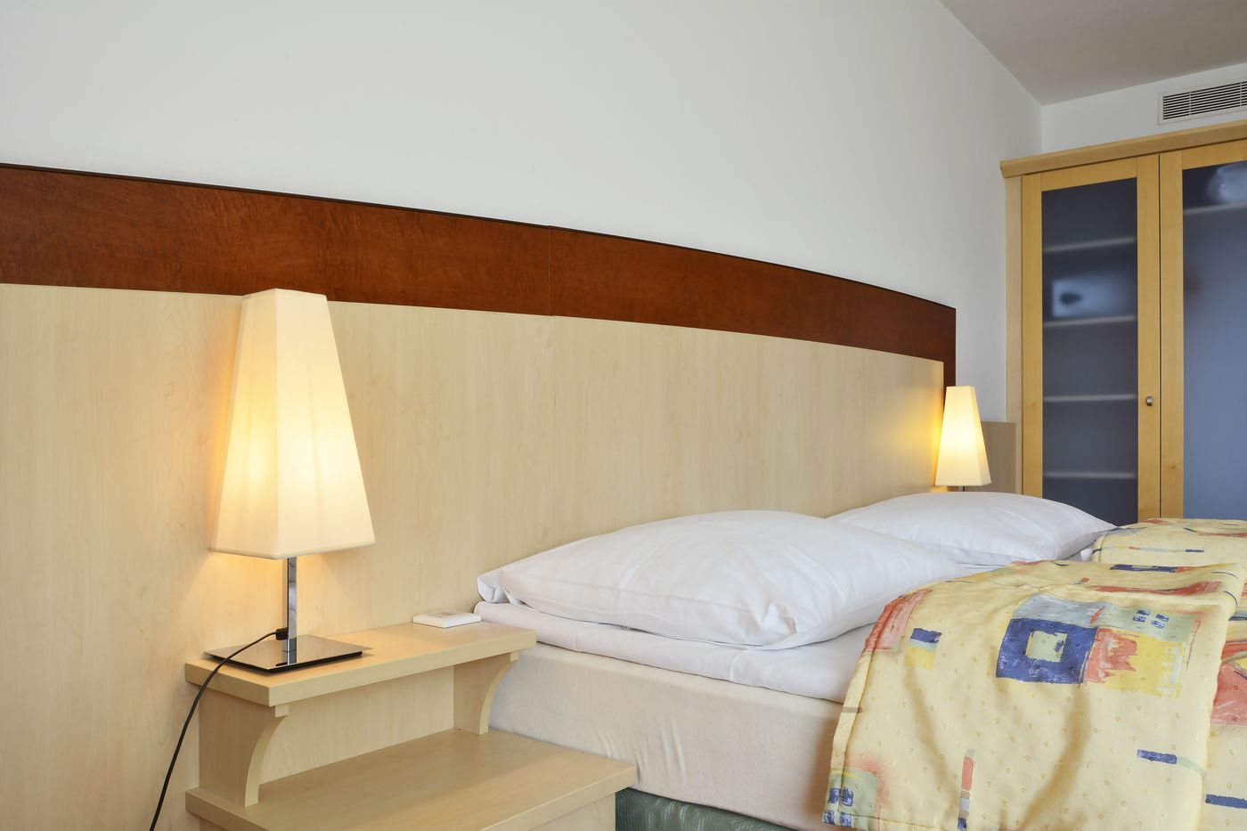 Olympik-Artemis-Room-7