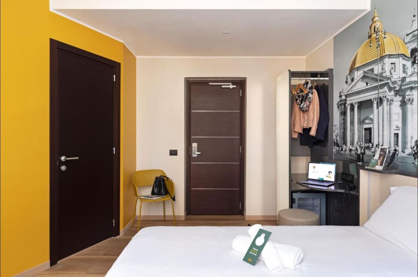 B-b-Hotel-Roma-San-Lorenzo-Termini-Room-4