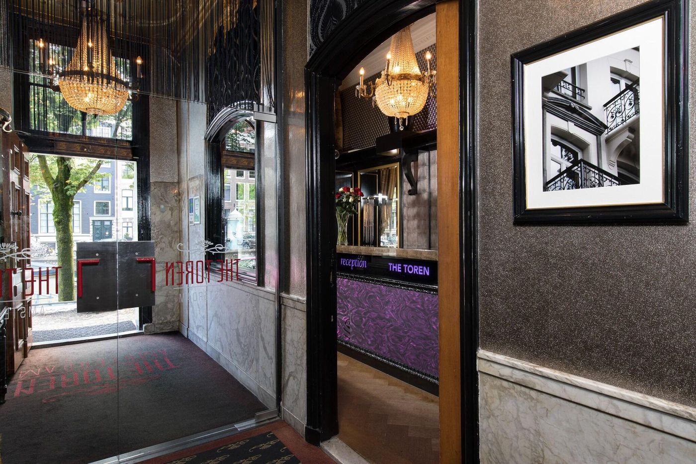 The-Pavilions-Amsterdam--The-Toren-Lobby-12