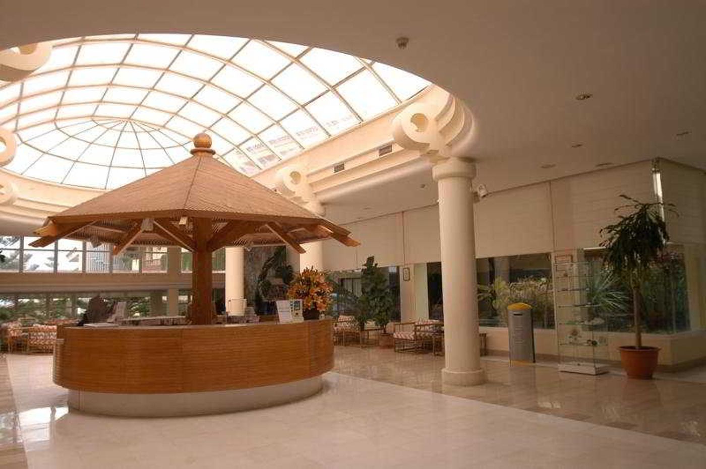 H10-Costa-Salinas-Lobby-9