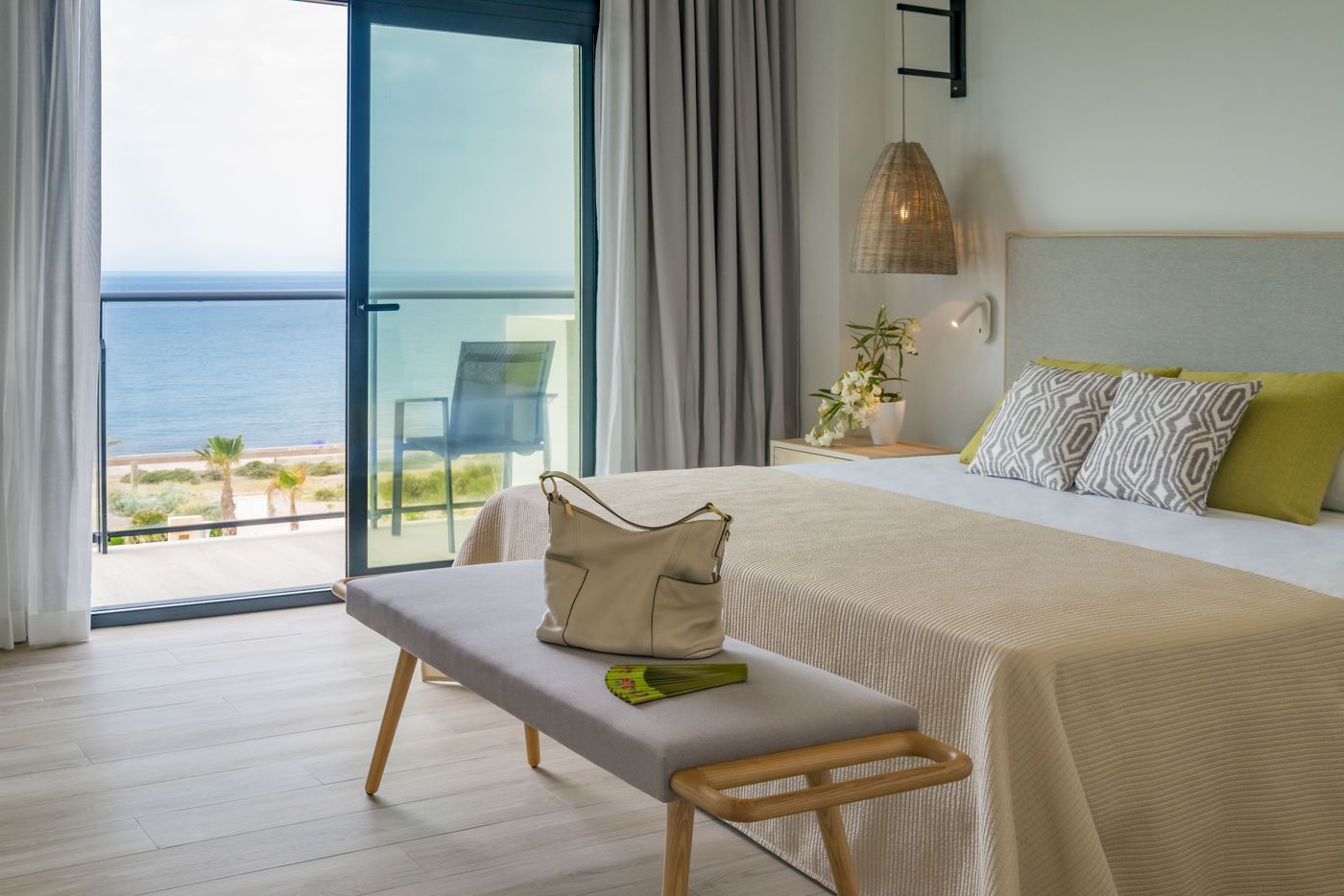 Cabogatamar-Garden-Room-19