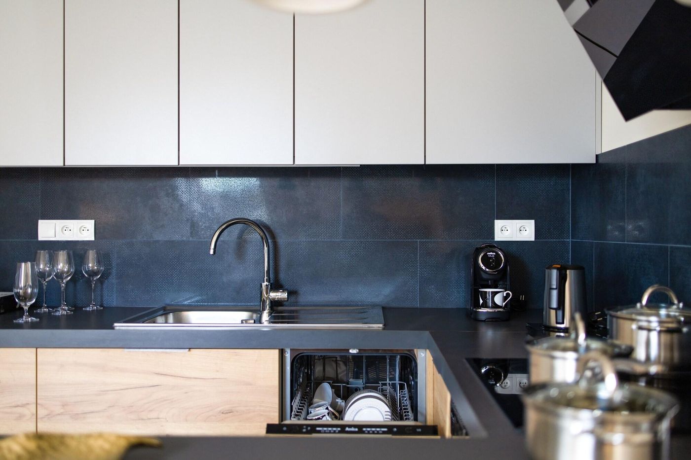 Portal-House-Apartments-Room-9