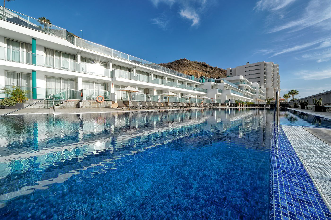 Hotel Morasol Suites