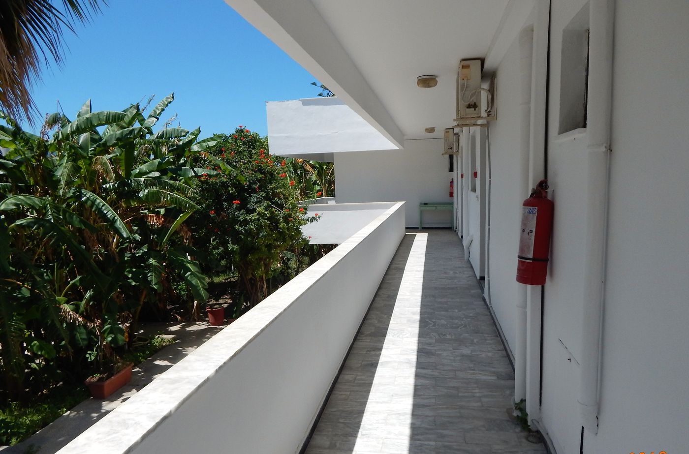 Dreams-4U-Apartments-Room-14