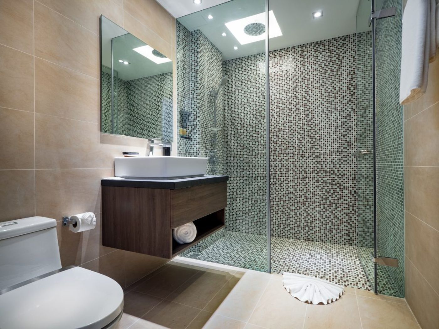 Absolute-Twin-Sands-Resort-and-Spa-Room-28