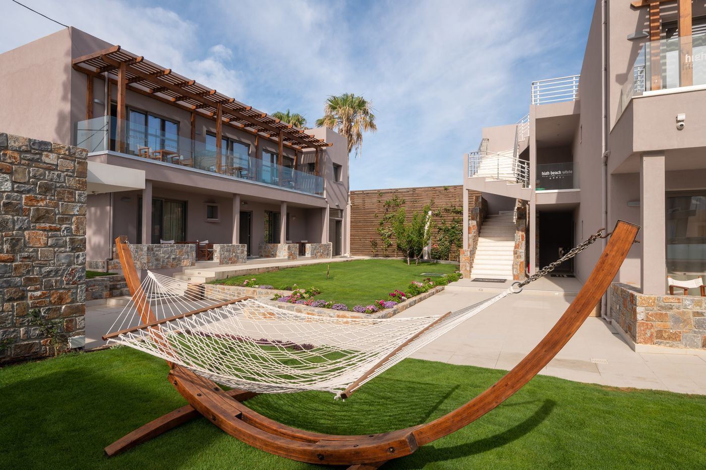 High Beach White - Adults Only