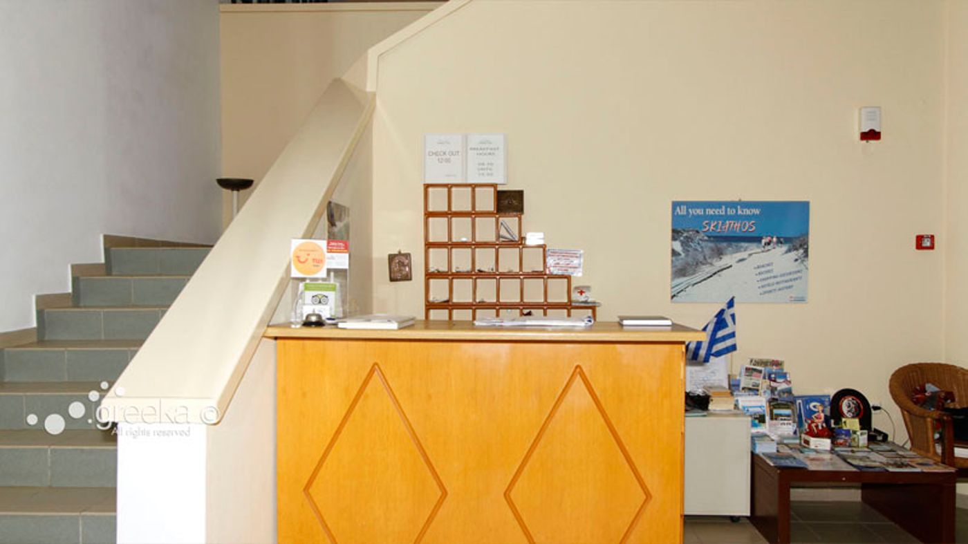 Skiathos-Club-Lobby-17