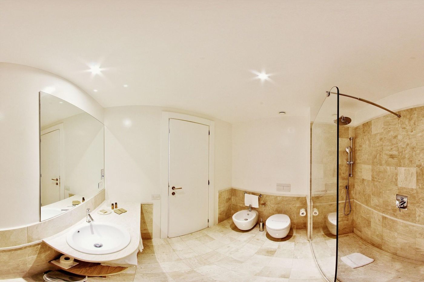 Luci-Di-La-Muntagna-Room-50