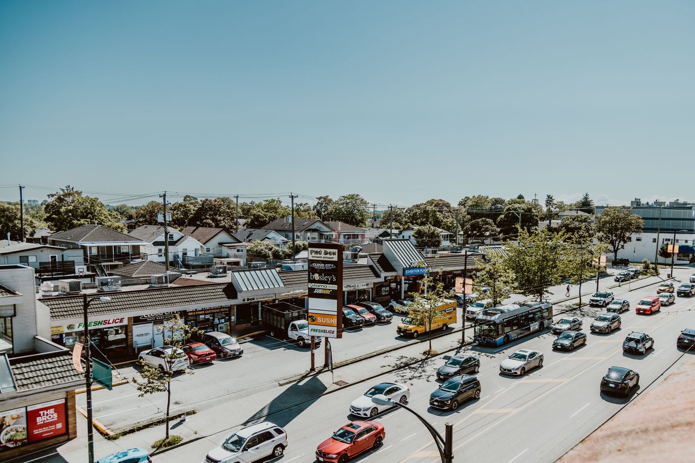 Atrium-Hotel-Vancouver-General-view-8