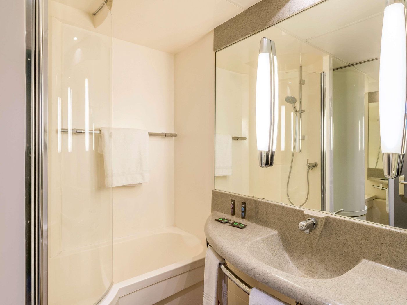 Novotel-Paris-Creteil-Le-Lac-Room-42