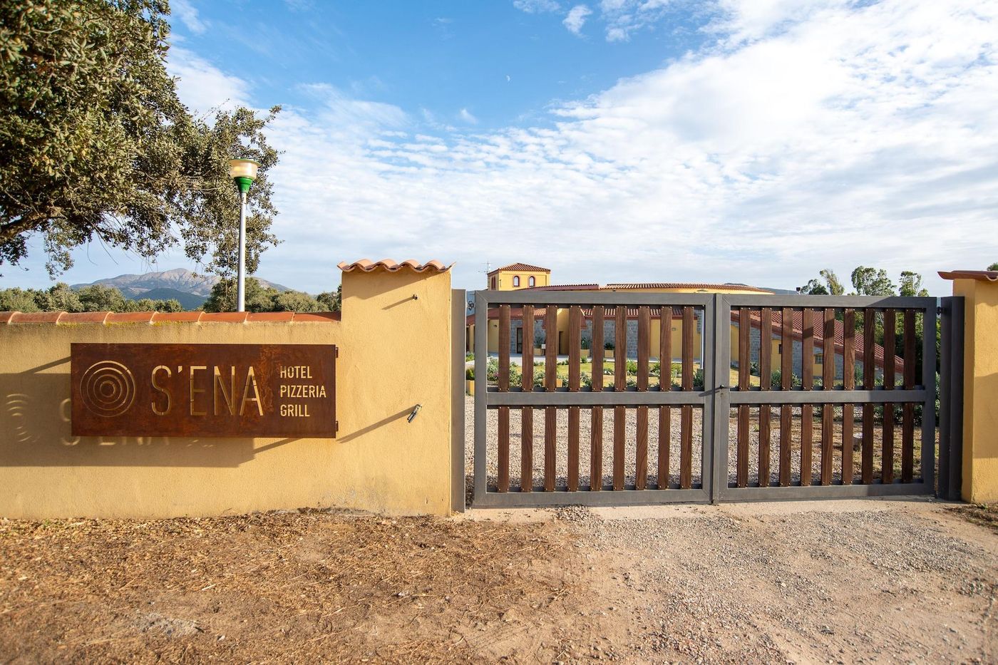 S-ena-Hotel-General-view-11