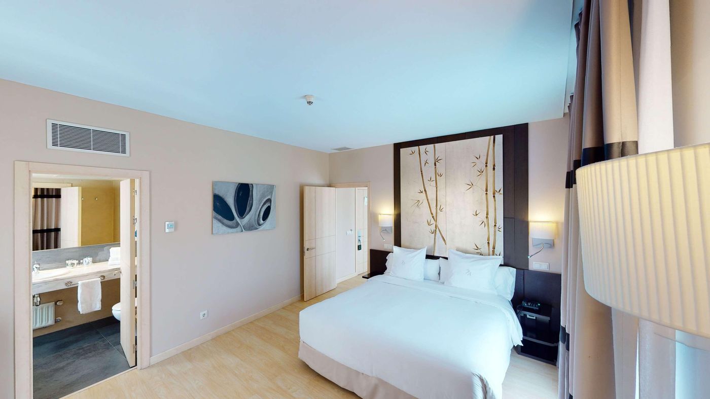 Paseo-del-Arte-Room-35