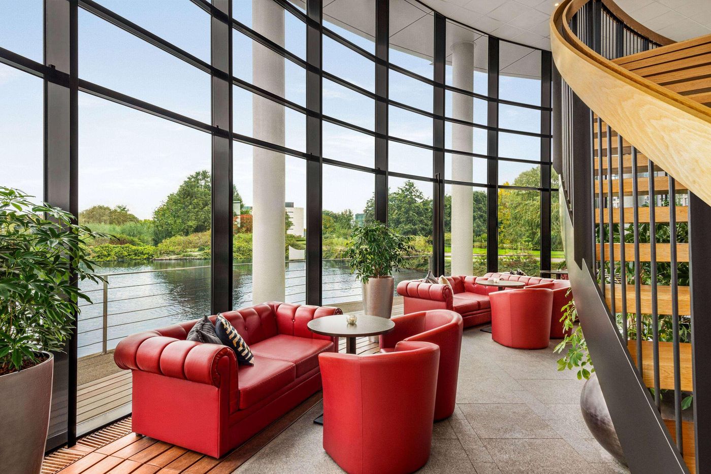 Amedia-Amsterdam-Airport-Trademark-by-Wyndham-Lobby-5