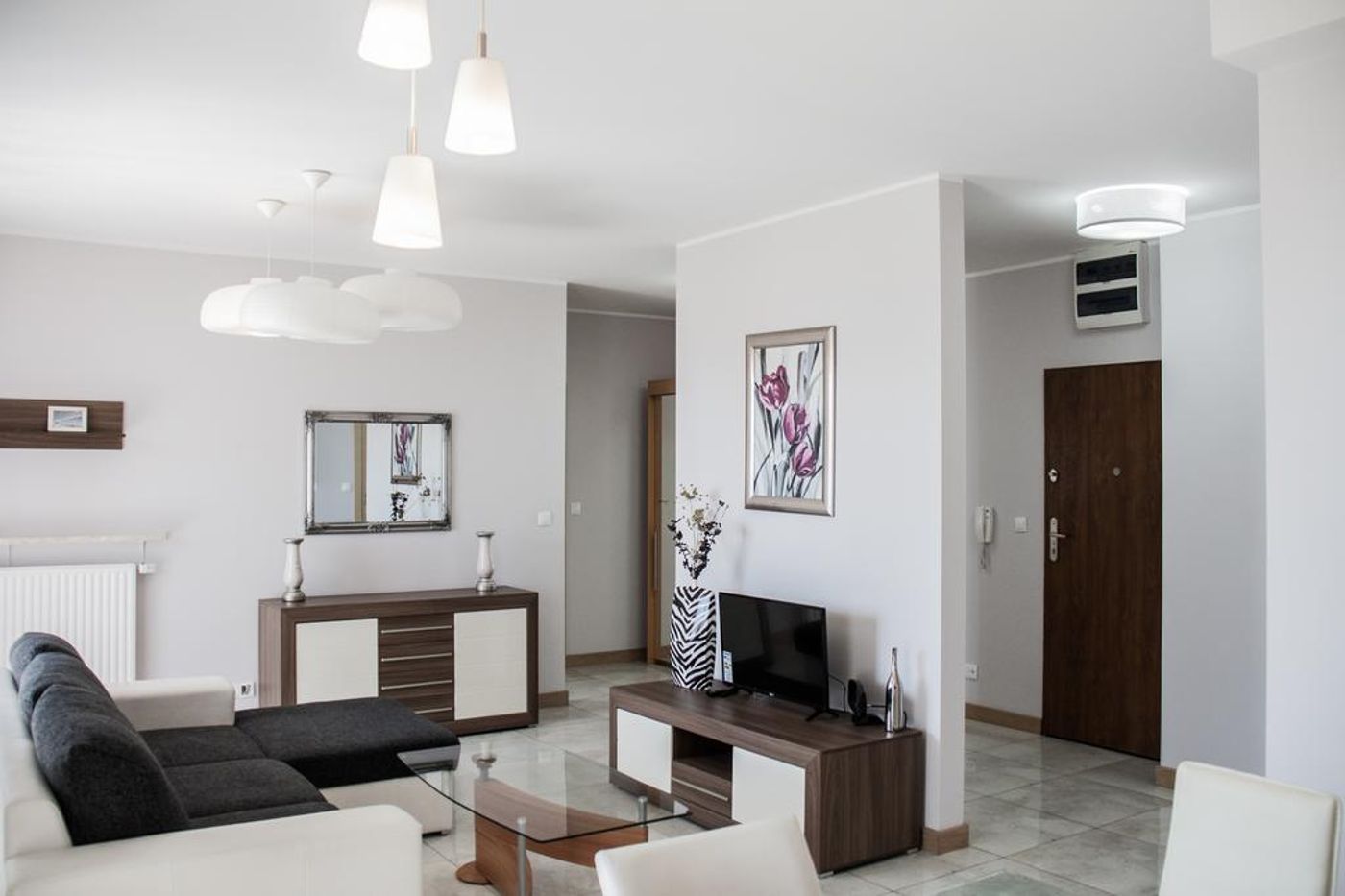 Senator-Warsaw-Apartments-Room-10