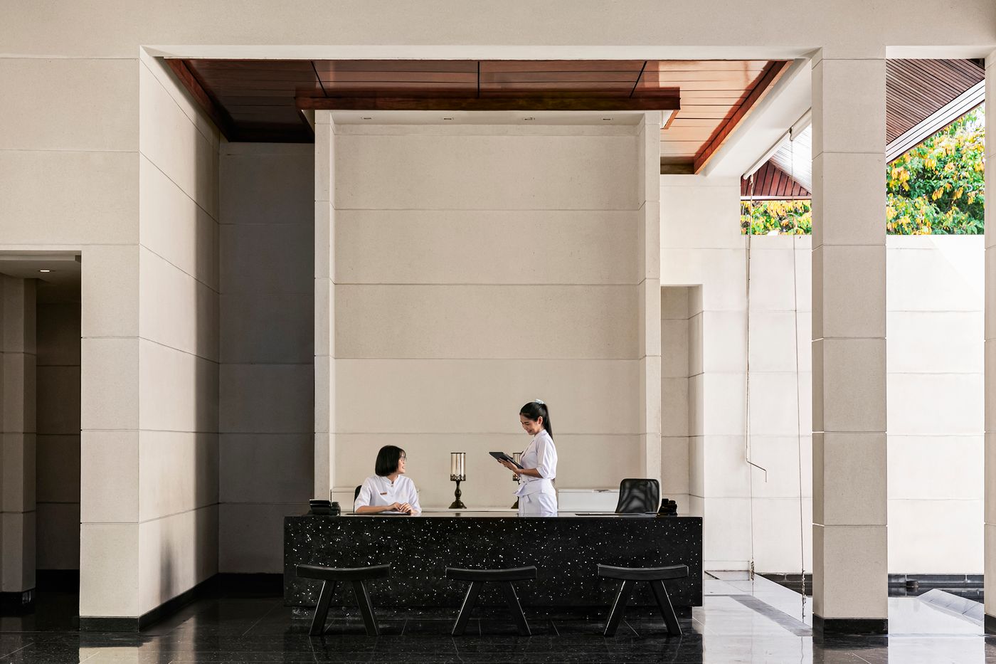 Paresa-Resort-Lobby-51