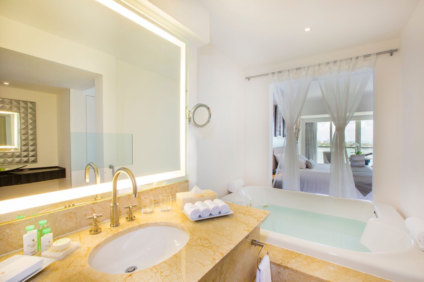 Le-Blanc-Spa-Resort-Room-32