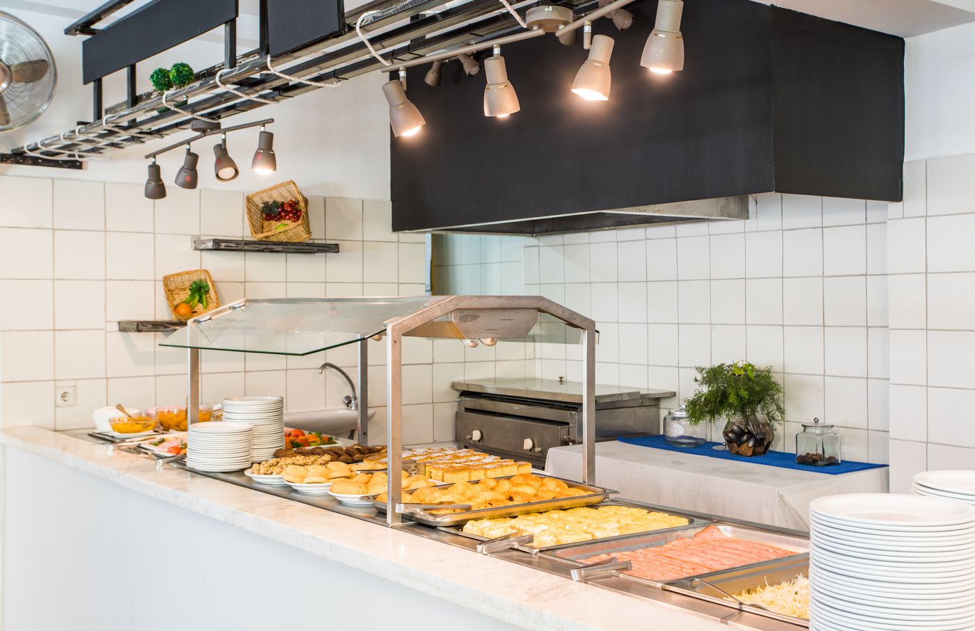 Potidea-Golden-Beach-Restaurant-16