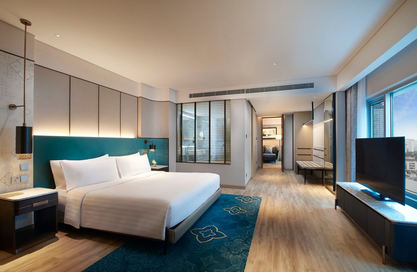 Amari-Watergate-Room-29