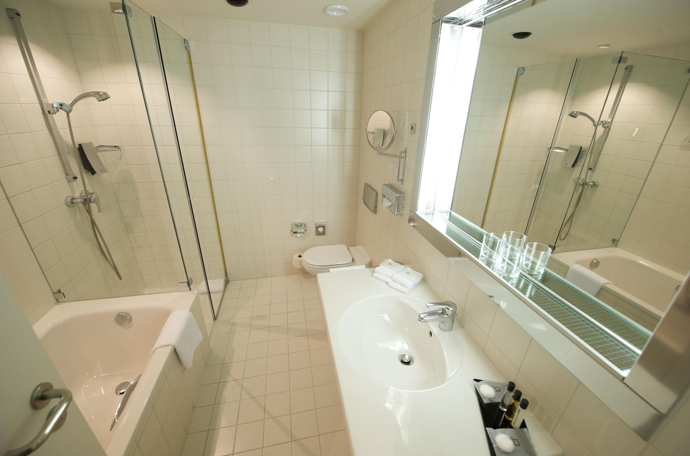 Holiday-Inn-Berlin---City-West-Room-28