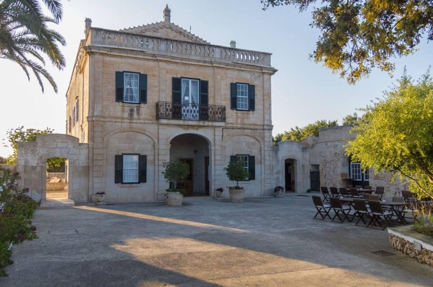 Alcaufar-Vell-Hotel---Restaurant-General-view-7