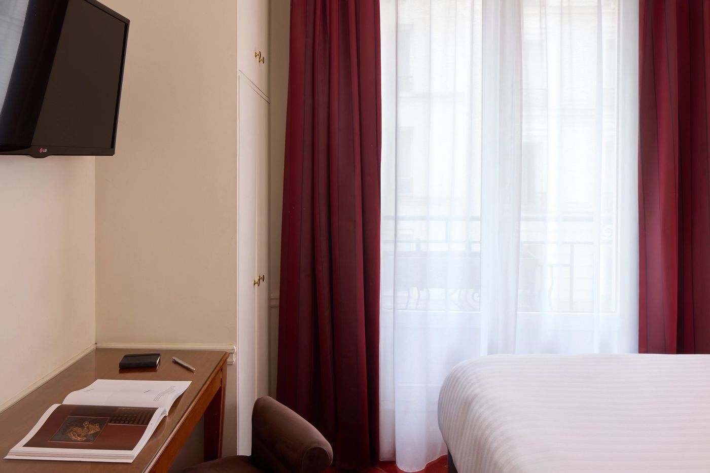 Timhotel-Tour-Montparnasse-Room-19