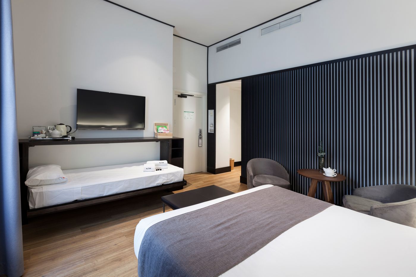 ICON-Embassy-Room-18