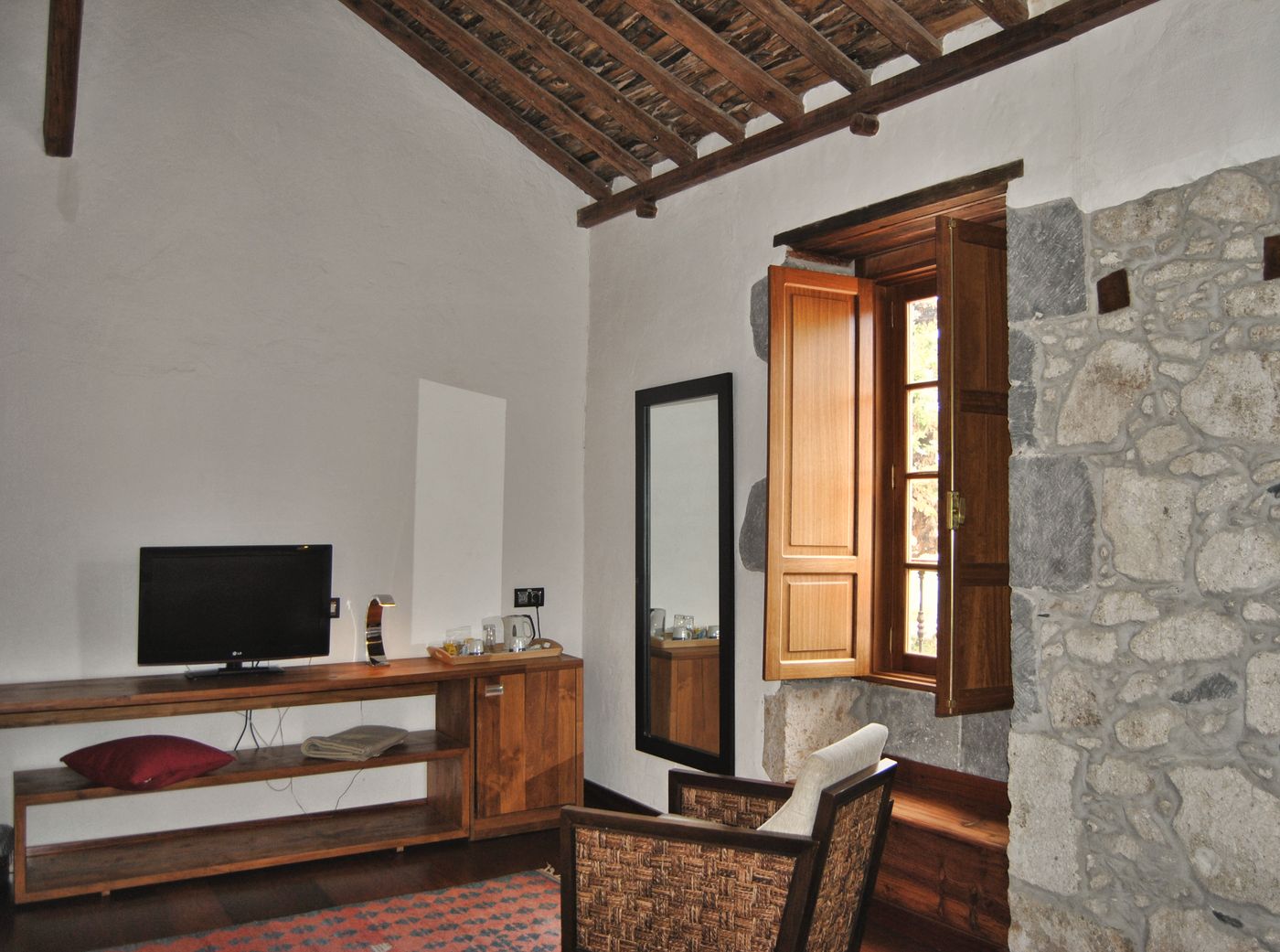 Hotel-Rural-El-Mondalon-Room-38