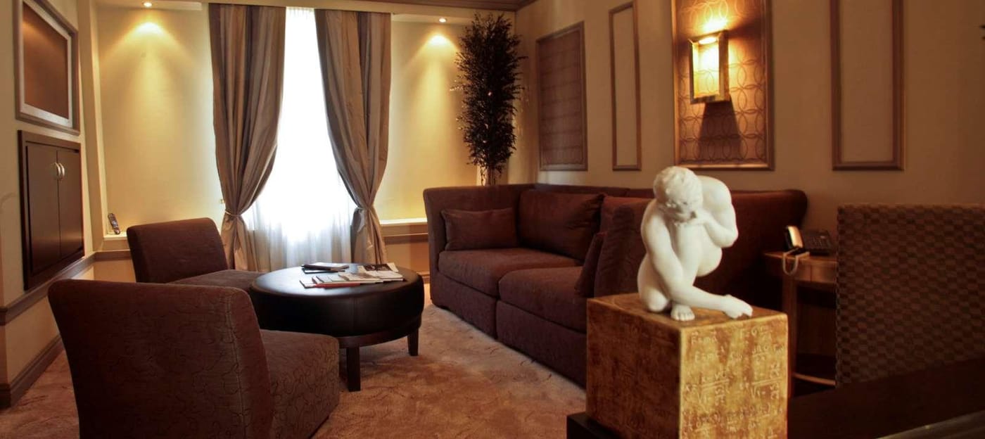 Grand-Visconti-Palace-Room-16