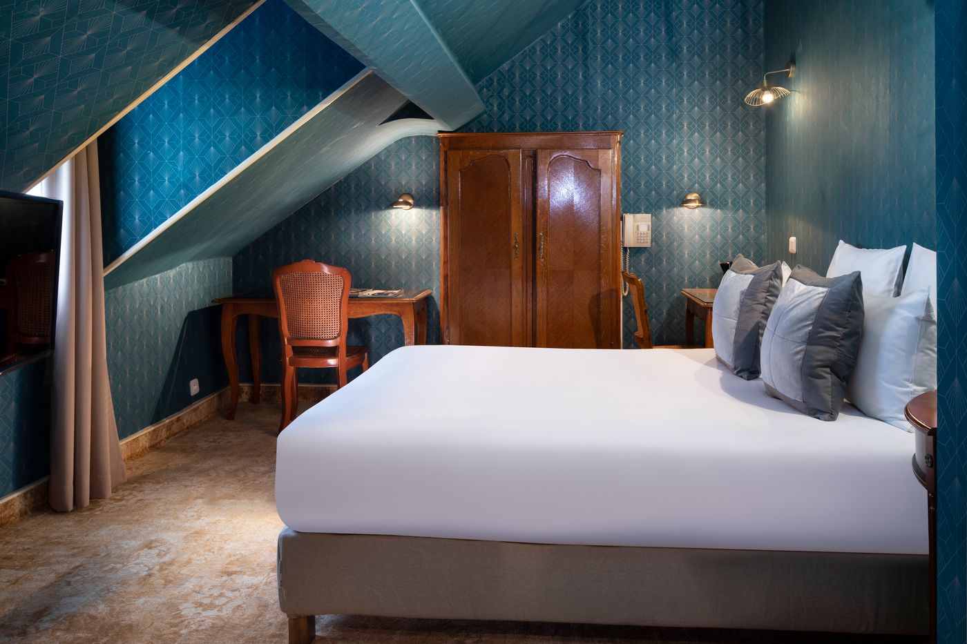 Elysees-Hotel-General-view-14