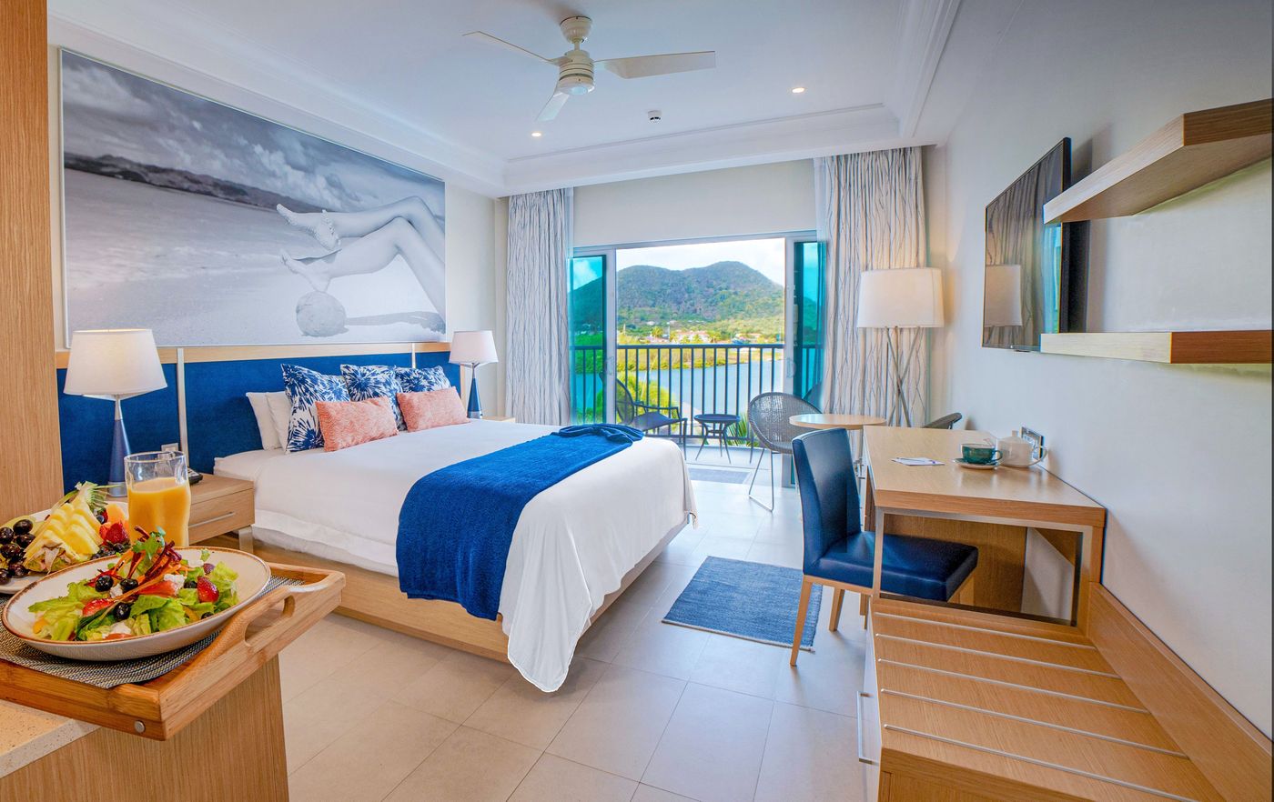 Harbor Club, Curio Collection by Hilton