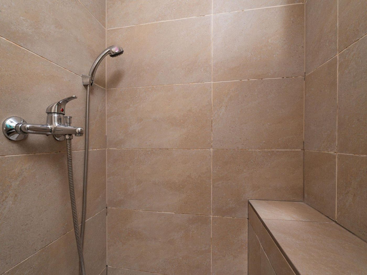 Lumin-Guesthouse-Room-88