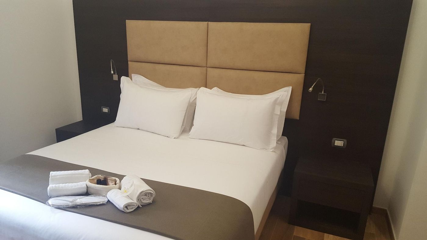 Una-Finestra-Su-Monti-Room-11