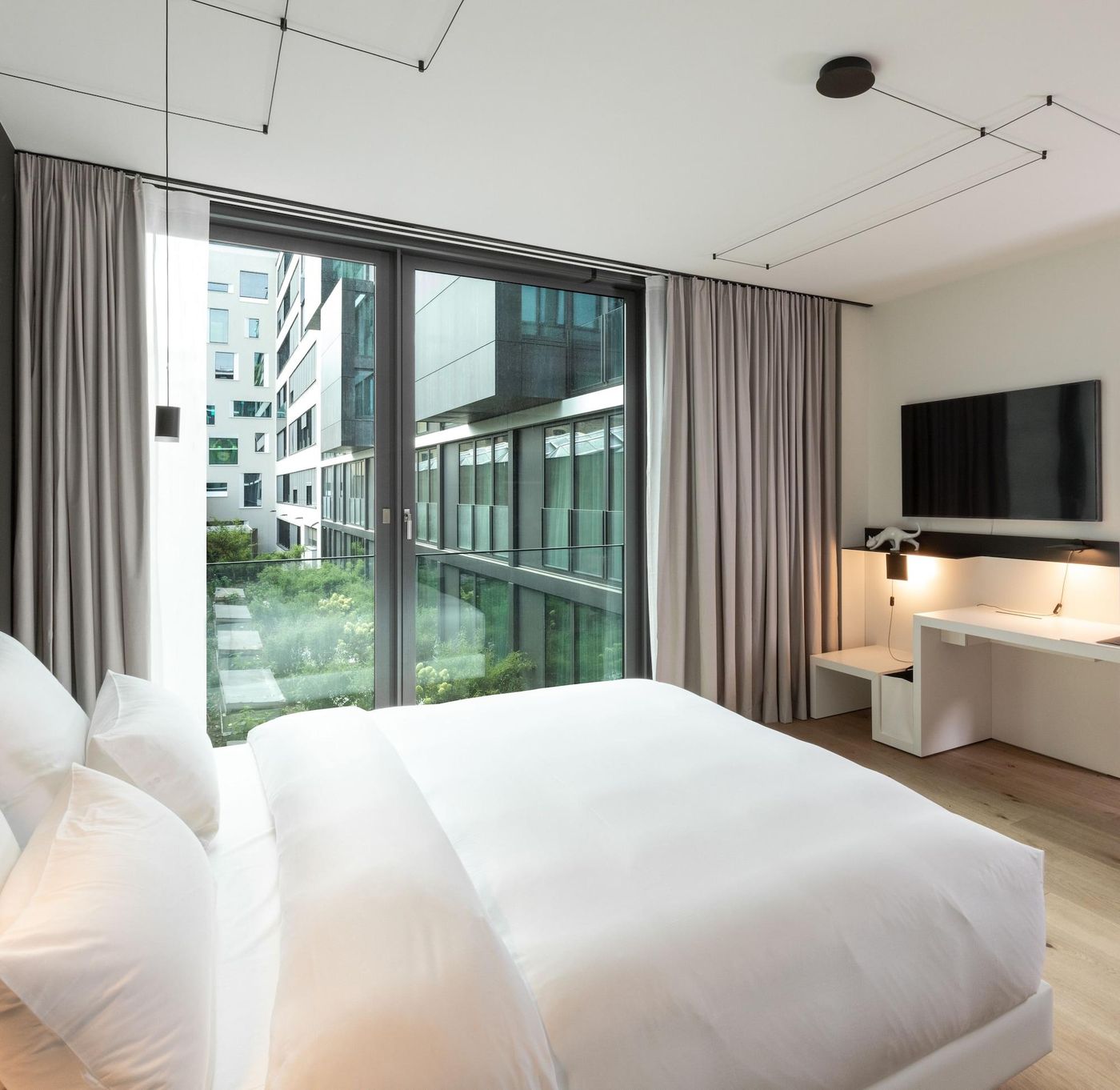 KPM-Hotel---Residences-Room-15
