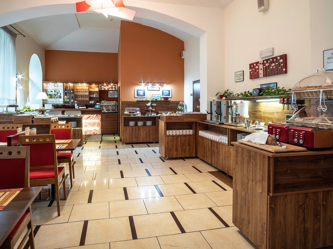 EA-Hotel-Sonata-Restaurant-24