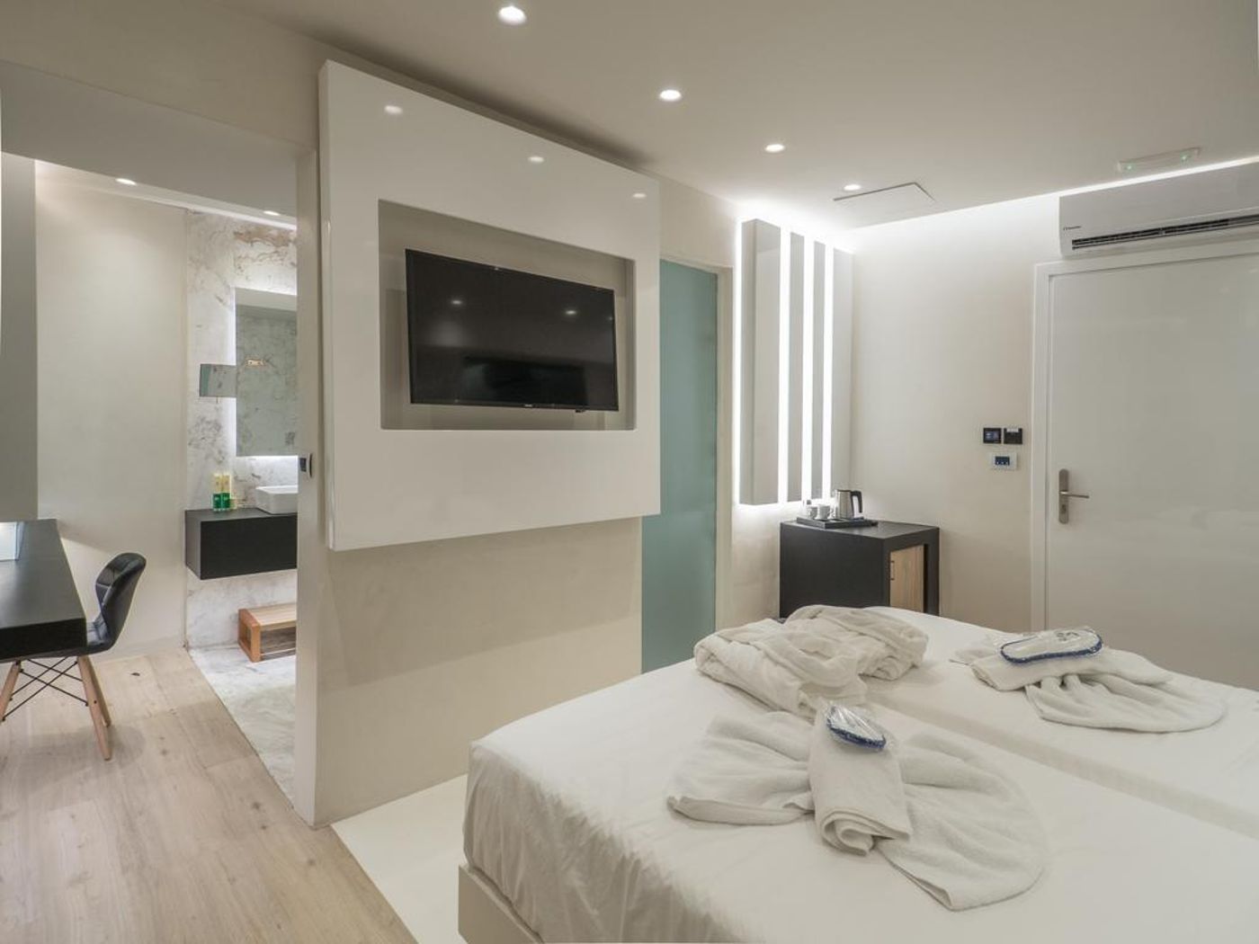 Kahlua Sea View Suites