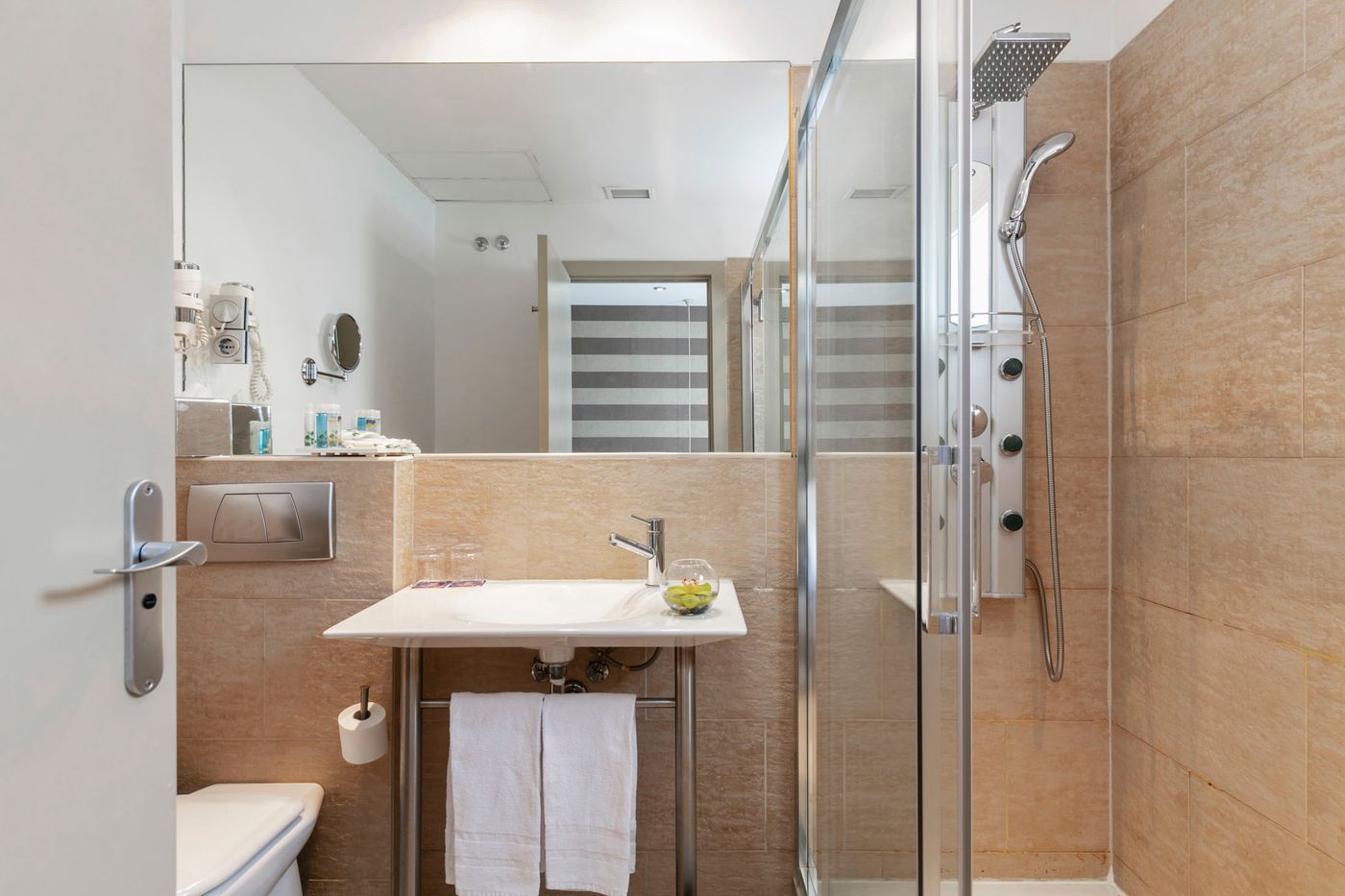 Globales-Acis---Galatea-Hotel-Room-43