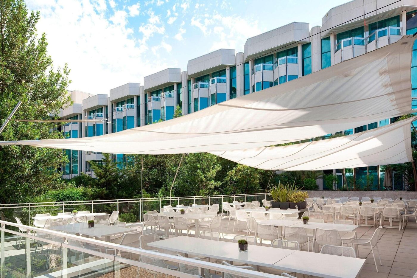 JW-Cannes-Conferences-17