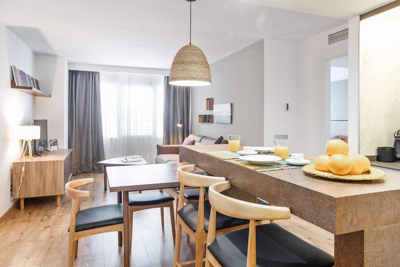 Aptos-Eurobuilding-2-Room-42