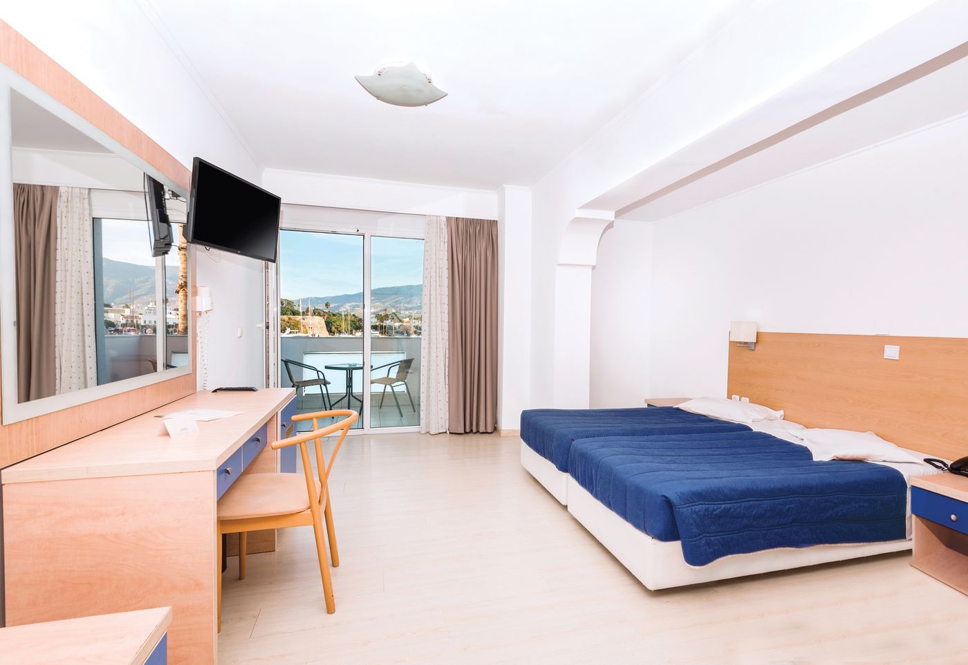 Kosta-Palace-Room-27