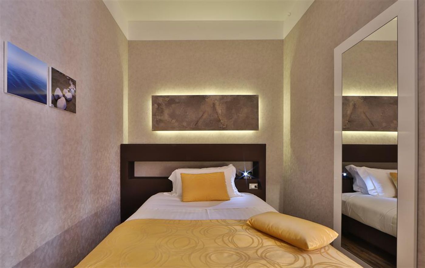 c-hotels-Atlantic-Room-44