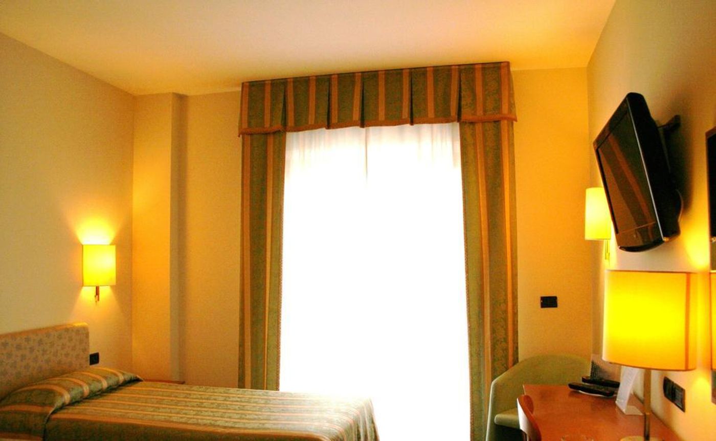 Savant-Italy-LAMEZIA TERME-Room-9