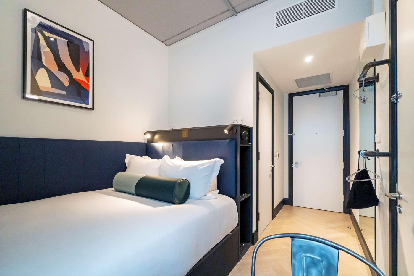 Hendrick-Smithfield-Room-8