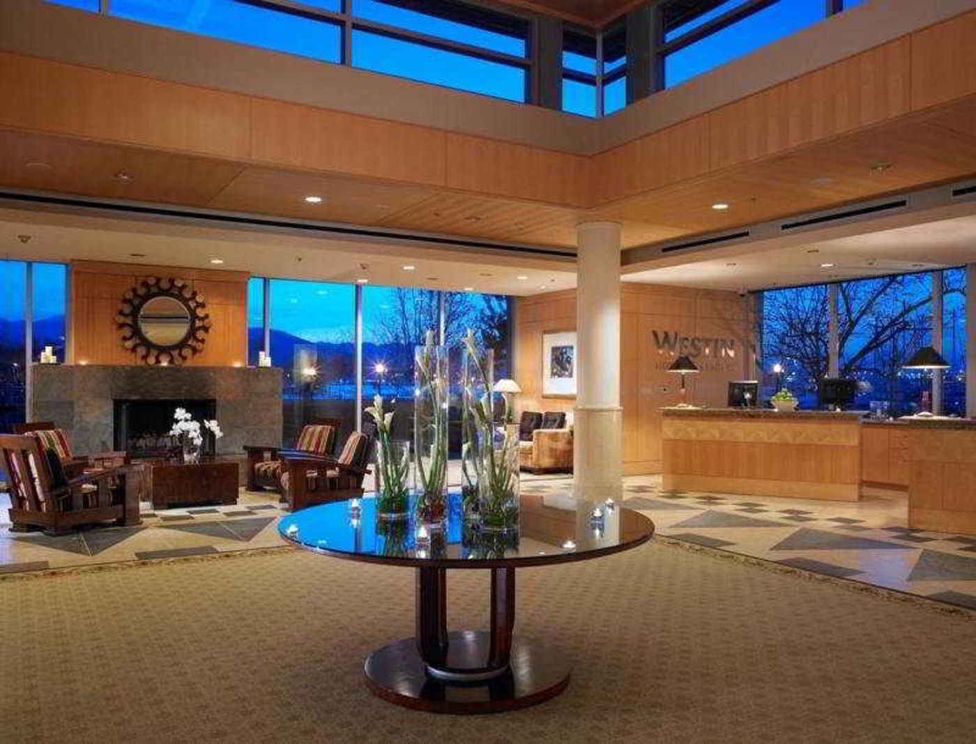 Westin-Bayshore-Vancouver-Lobby-22