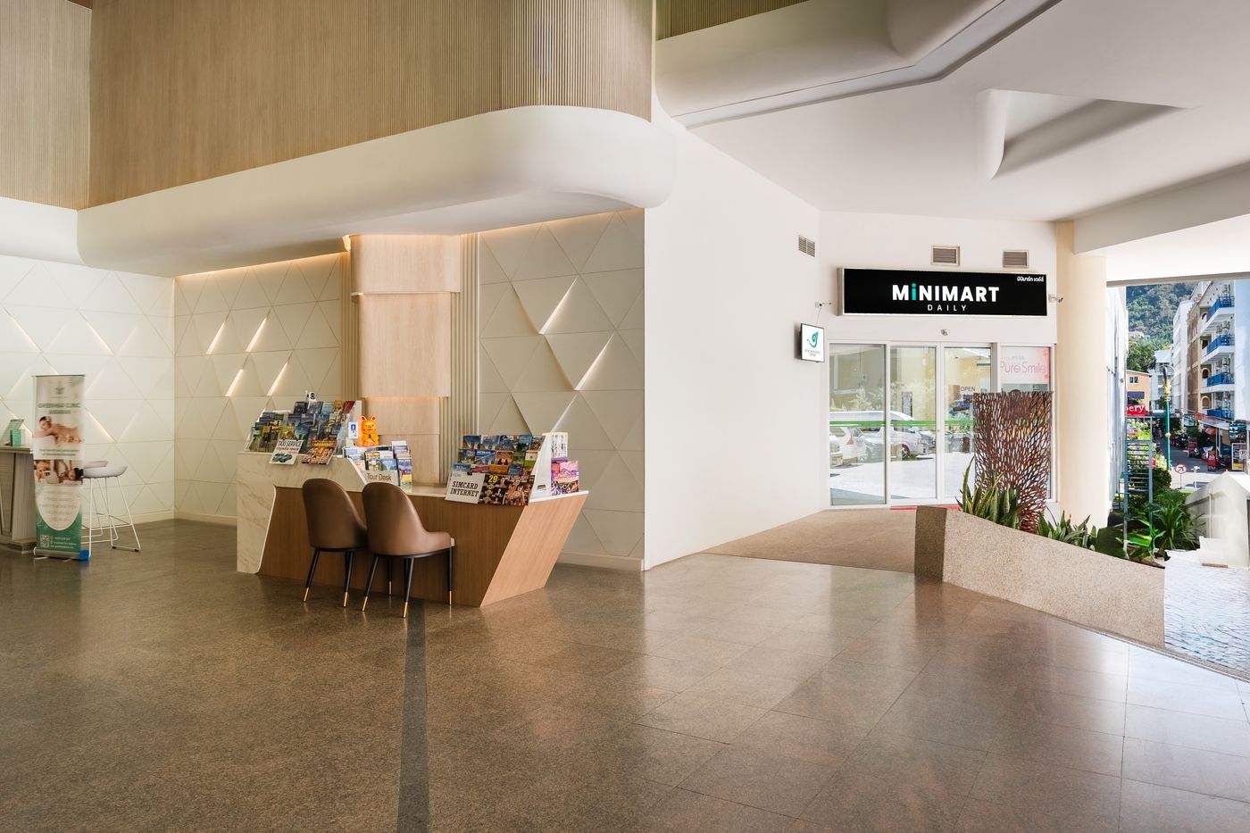 Andaman-Embrace-Patong-Lobby-67