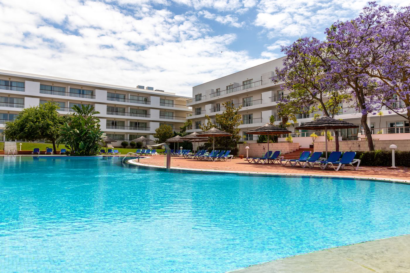 22.07.25 suites hotel Marina club