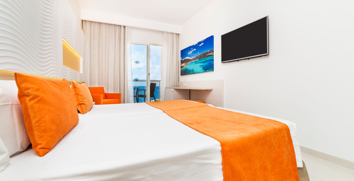 Hoteles-Globales-Club-Almirante-Farragut-Room-14