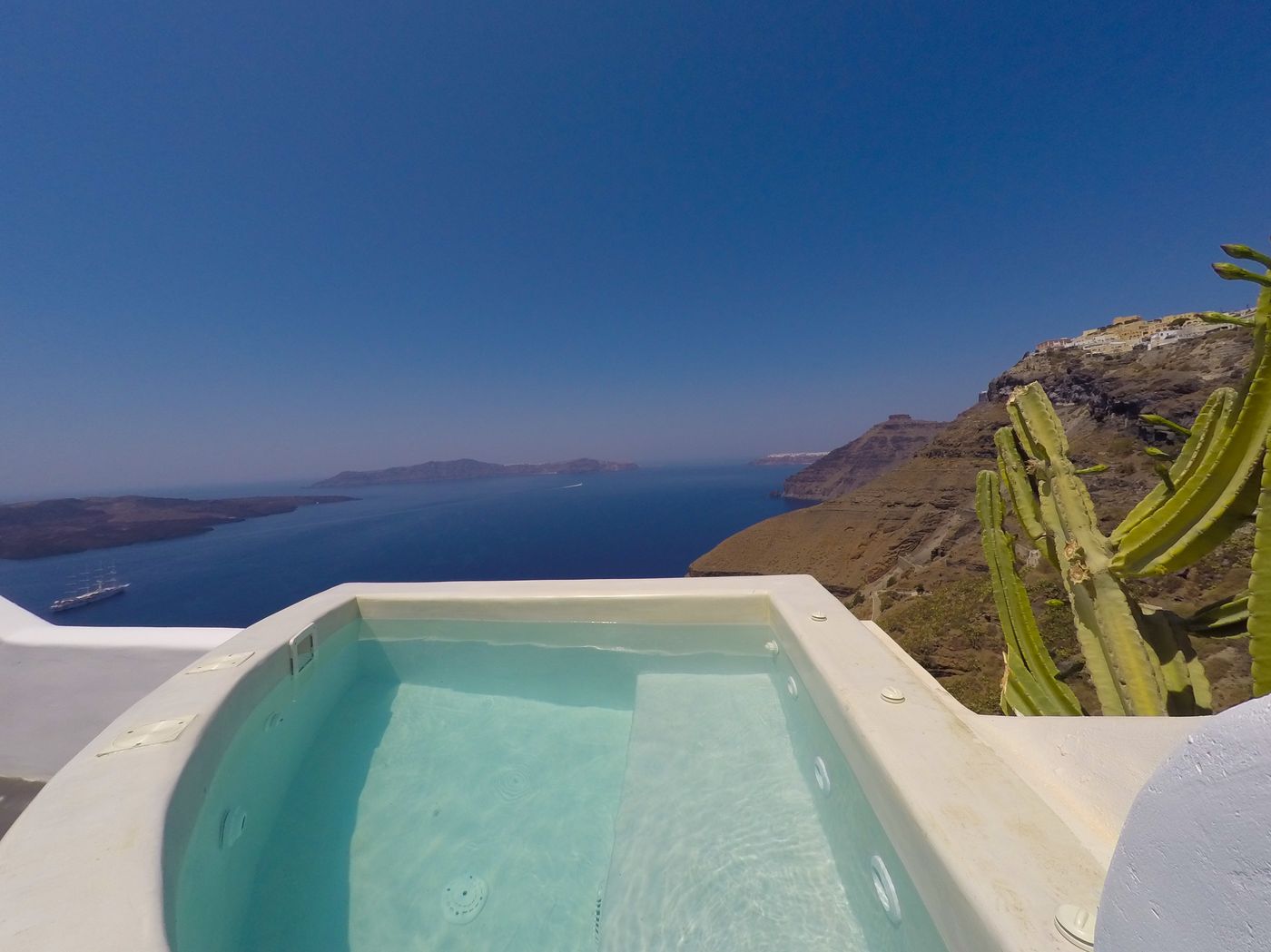 Athina-Repose-Suites-Room-103