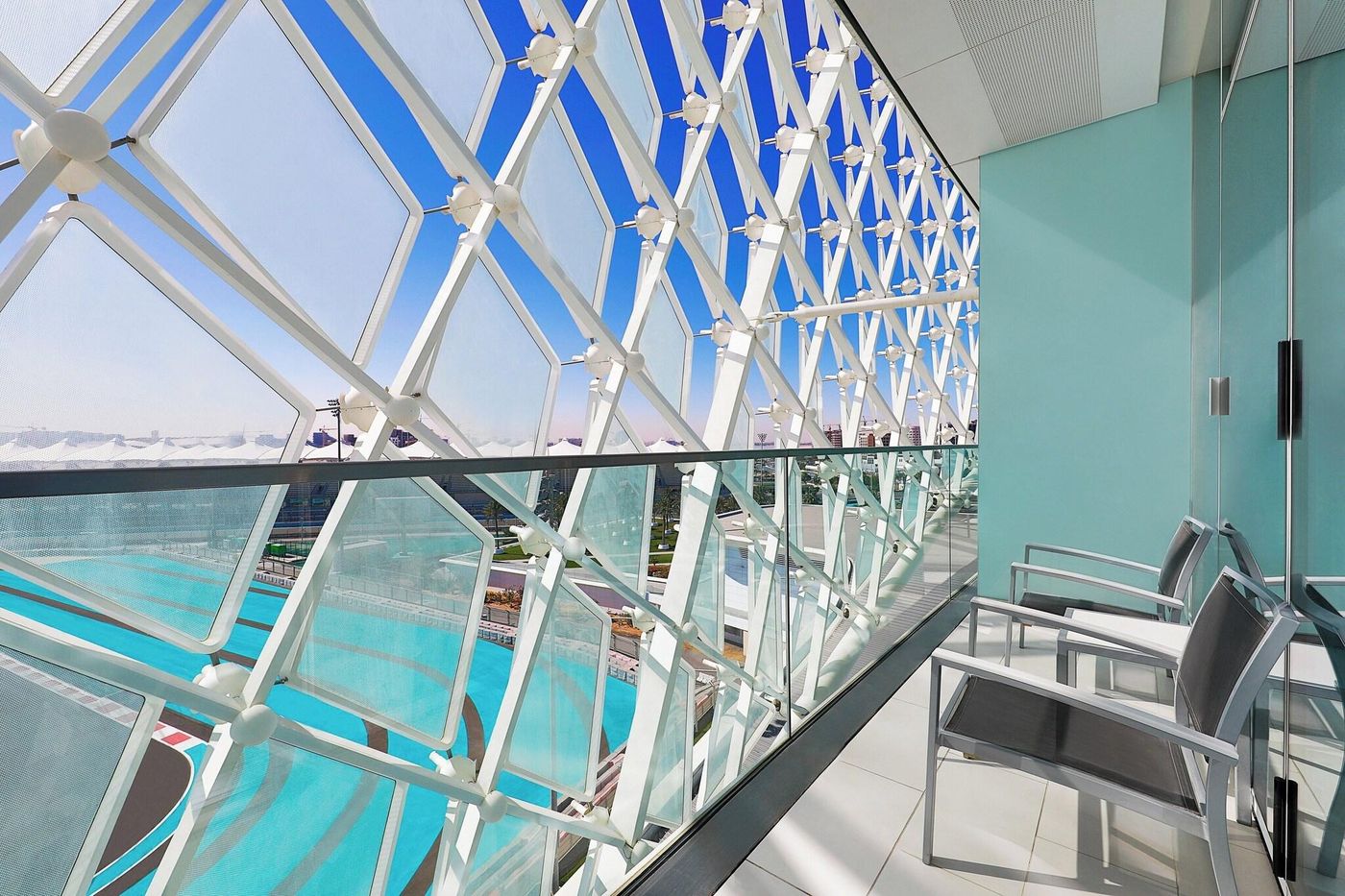 W-Abu-Dhabi---Yas-Island-Room-14