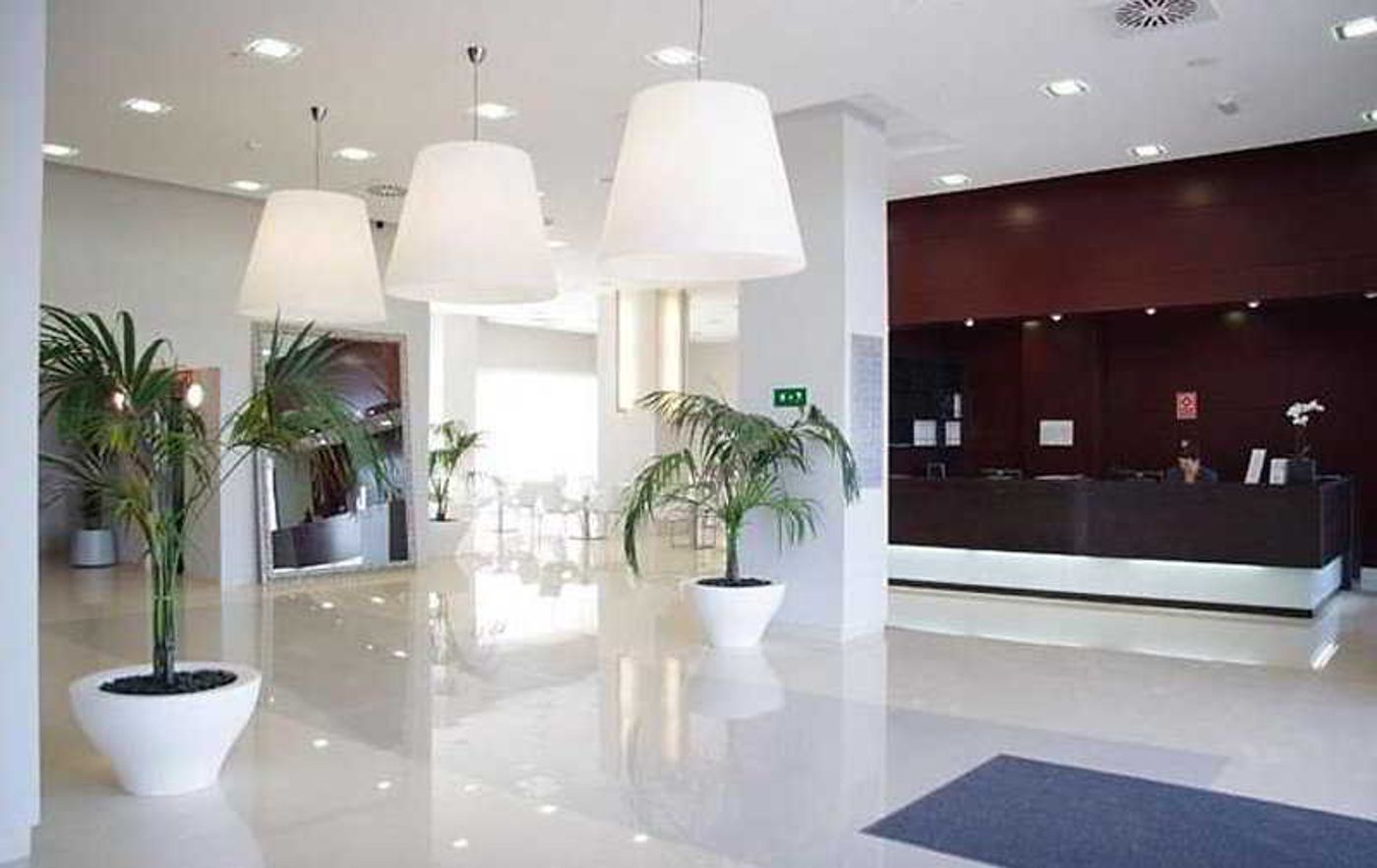 Europa-House-Sun-Beach-Lobby-24