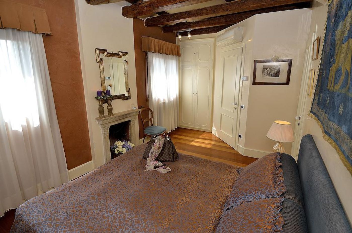 Palazzo-Odoni-General-view-16